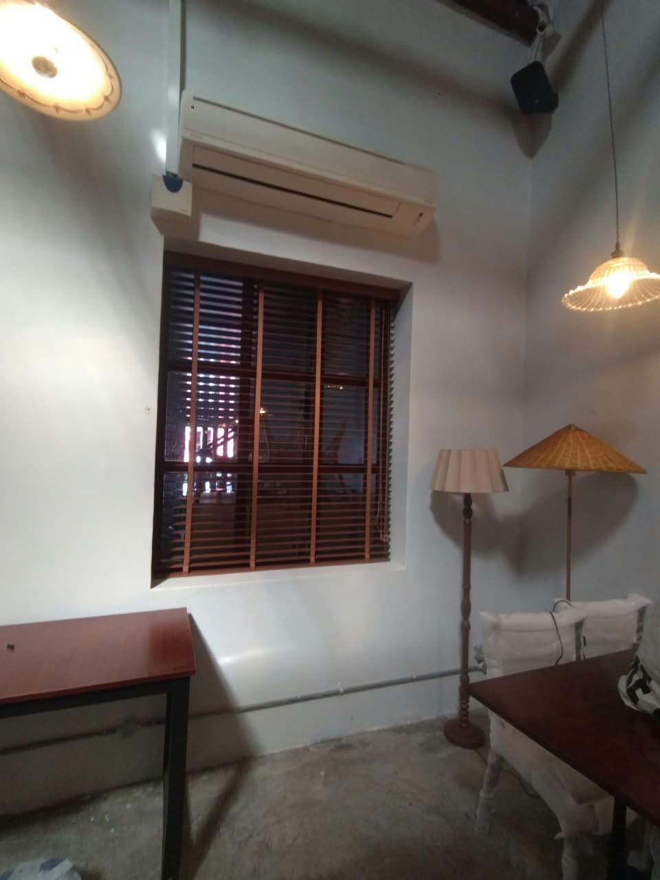 TIMBER PS BLINDS & LANTEX BLIND